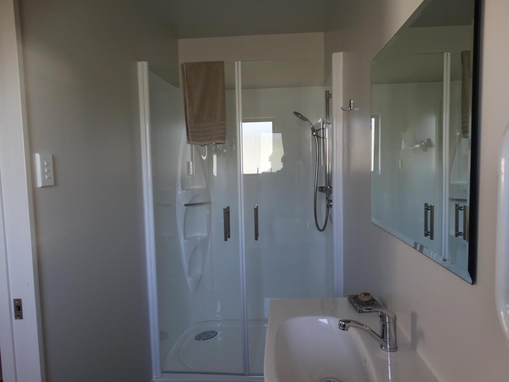 Oak Lodge Greymouth Room photo